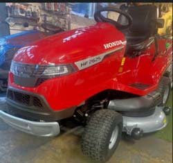 Honda HF2625 tractor mower